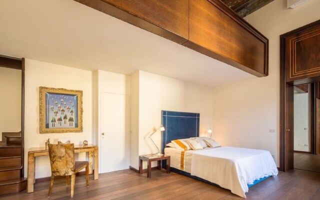 Pantheon Luxury Palace With Terrace