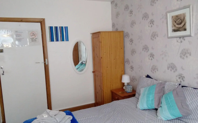 Whiteways Hotel