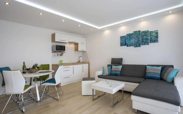 Adrion Aparthotel
