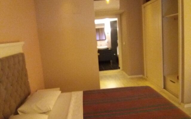Sakura Hostel & Pub
