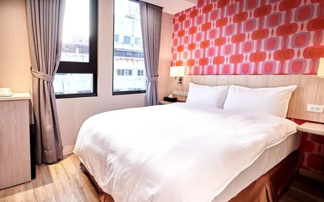 COMMA Boutique Hotel
