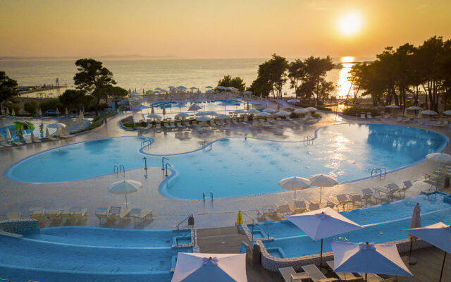 Zaton Holiday Resort Apartments
