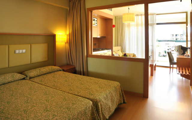 Evenia Olympic Suites