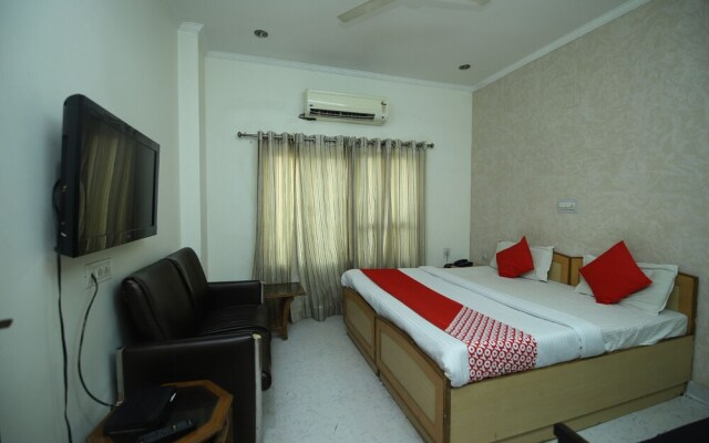 Oyo 41618 Hotel Regency