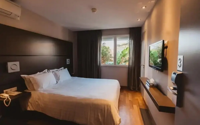 Hotel Bor