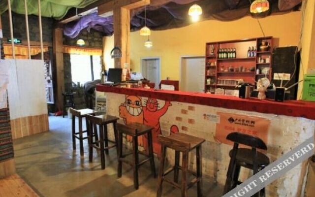 Ri Wa International Youth Hostel