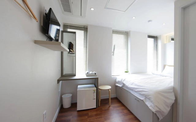 CASA Myeongdong Guesthouse