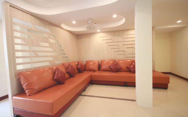 Happy Hostel