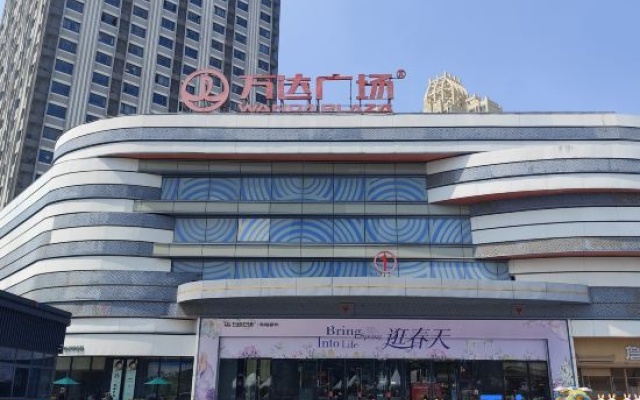 Fuxi Themed Hotel
