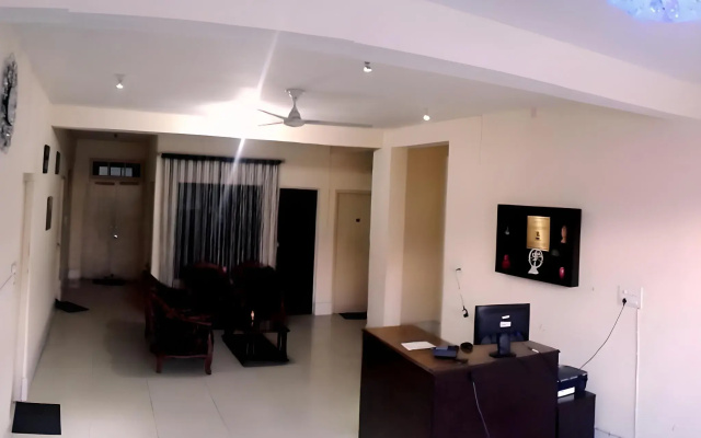 Hotel Thamsar