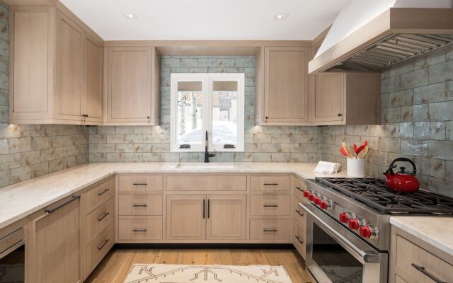 Vail Trails East #10a 3 Bedroom Condo by RedAwning