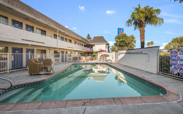 Motel 6 Fairfield, CA - North