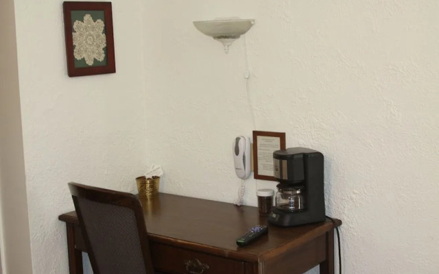 Sleep For Less Motel