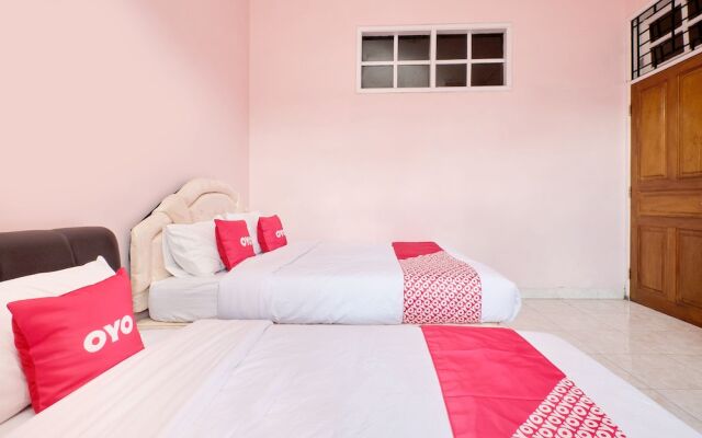 OYO 2061 Rizki Dhira Guest House Syariah