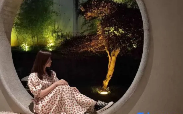 Taoshe Resort Hotel (People's Square Taoyangli Scenic Area Branch)