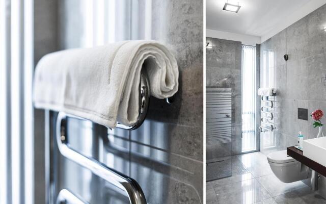 Black Pearl Luxury Apartments