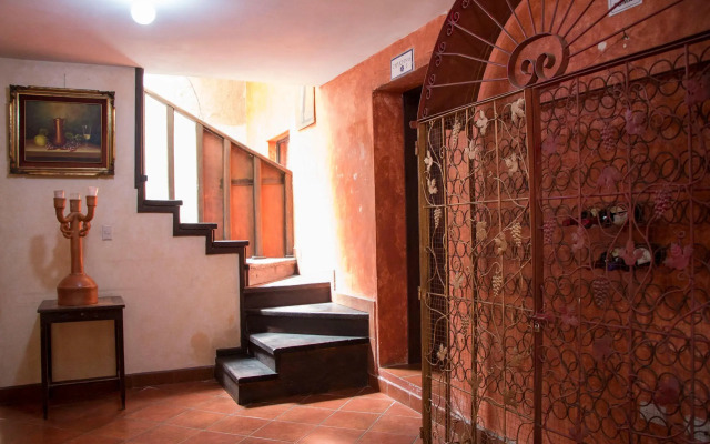 Uxlabil Antigua Hotel y Galería
