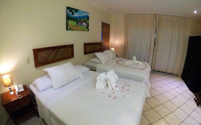 Cocomar Beachfront Hotel and Island Resort
