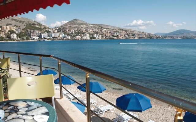 Royal Saranda