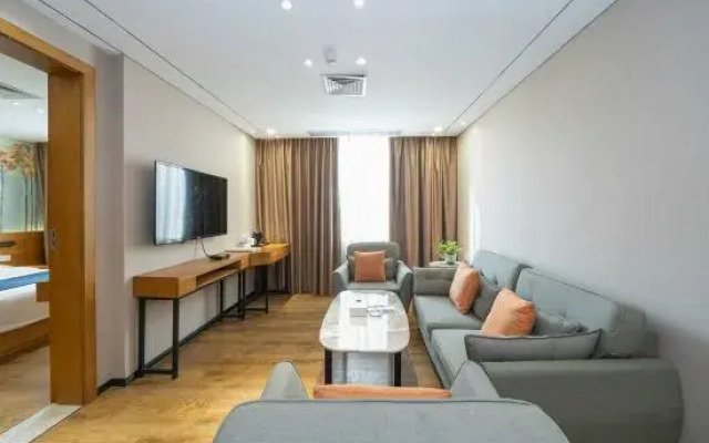 Marriott Guihuang Hotel (Guigang High - speed Railway Station Branch, Keshi World Plaza Branch)