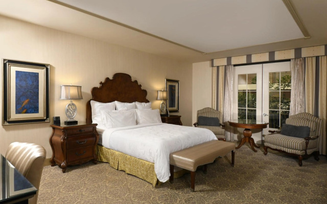 Woolley's Classic Suites Denver Airport