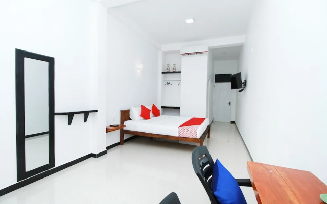 OYO 232 Cinnamon Canal View