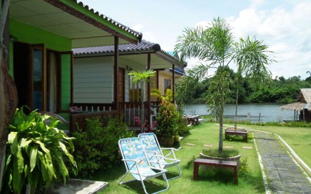 Bambooya Resort