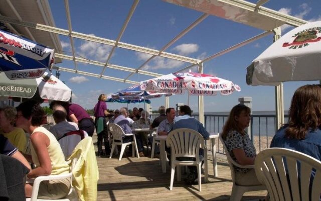 Lakeview Gimli Resort & Conference