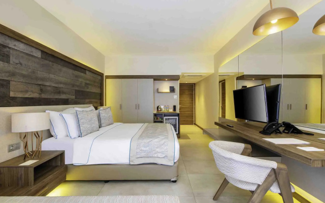 Design Plus Seya Beach Hotel