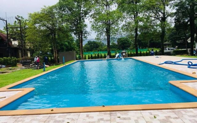 Home and Hill Resort