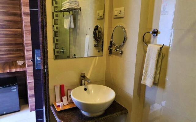 Click Hotel Sagar Plaza Chakan, Pune