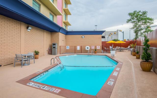HI Express El Paso Downtown by IHG