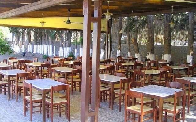 Magda's Kamares