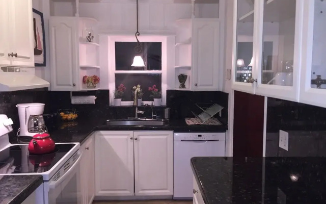 4BR, 4BA House Beach, Entertainment, Nightlife