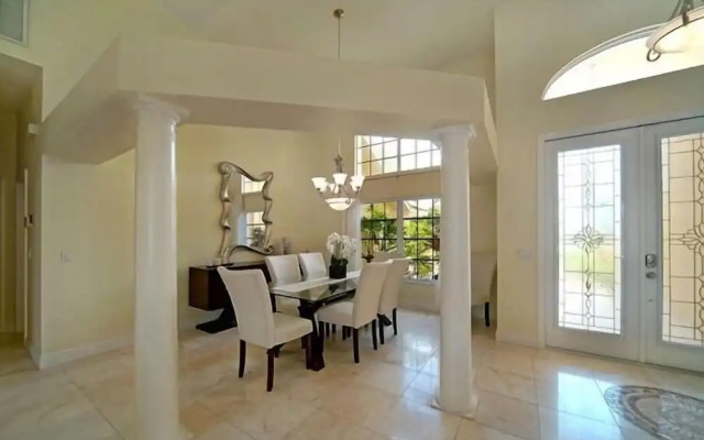 Villa Aruana