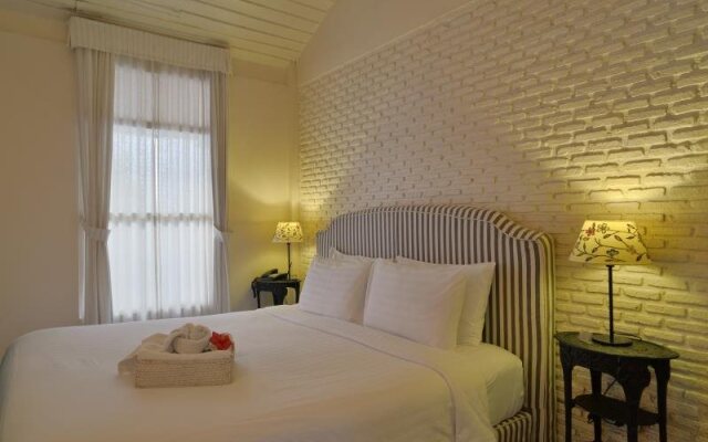 The Hen Hua Hin Private Beach Villa