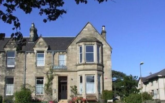 Straven Guest House