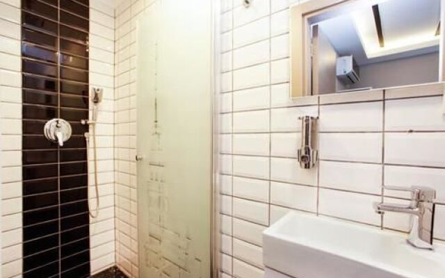 Taksim Doorway Suites
