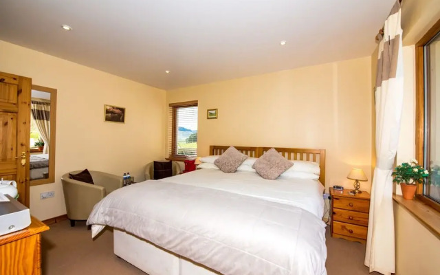 Tigh an Each B&B & Laggan Glamping