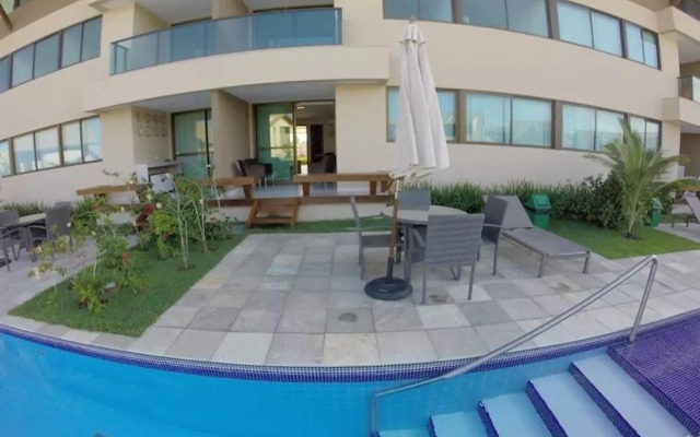 NUI Supreme Beach Living