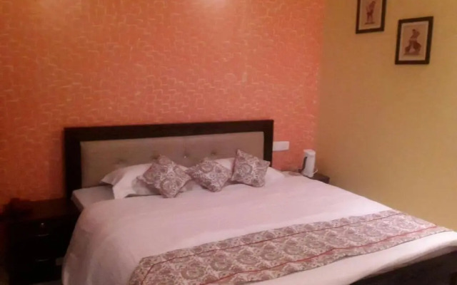 OYO 65667 The Nandini's Guest House