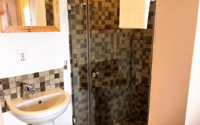 Herolds Bay Accommodation - Coo-ee 2