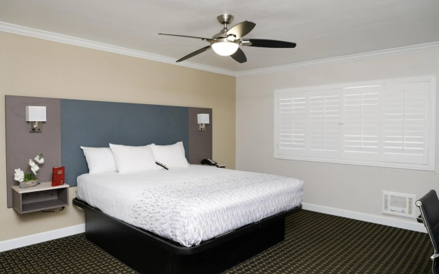 Sea Breeze Inn