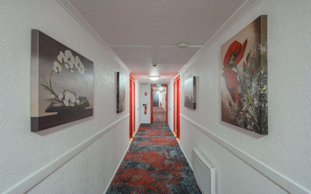 Inter-Hotel Reims La Neuvillette