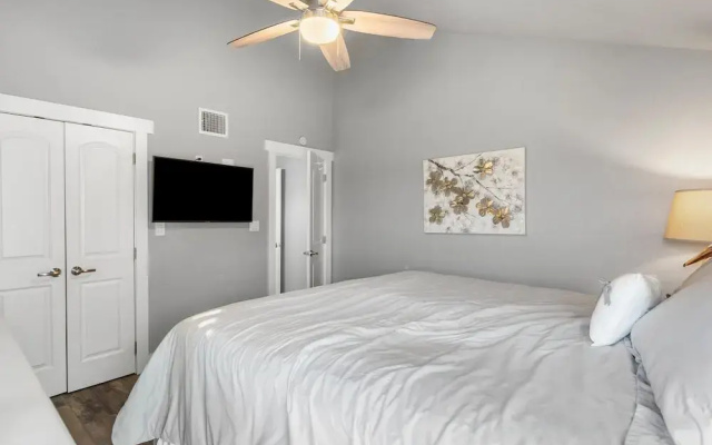 Pier Perfection K101 3 Bedroom Condo