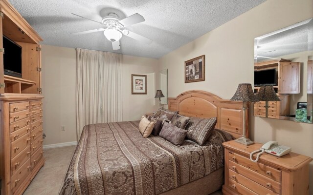 Pelican Beach 1202 1 Bedroom Condo by Pelican Beach Management