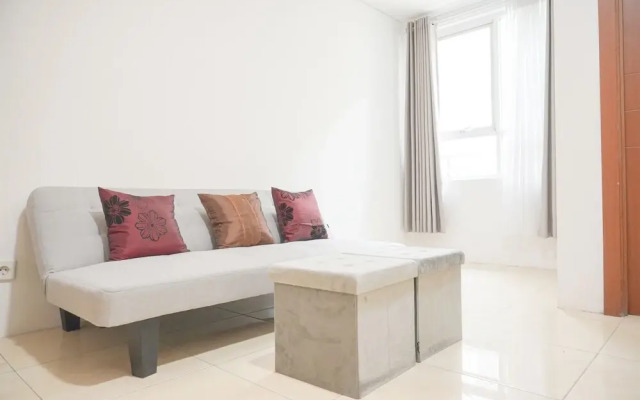 Modern And Homey 2Br At Mt Haryono Square Apartment
