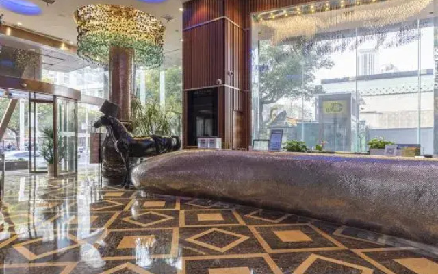 Hans Elegant Hotel Zhuzhou (Railway Station Clothing Market Center Plaza)