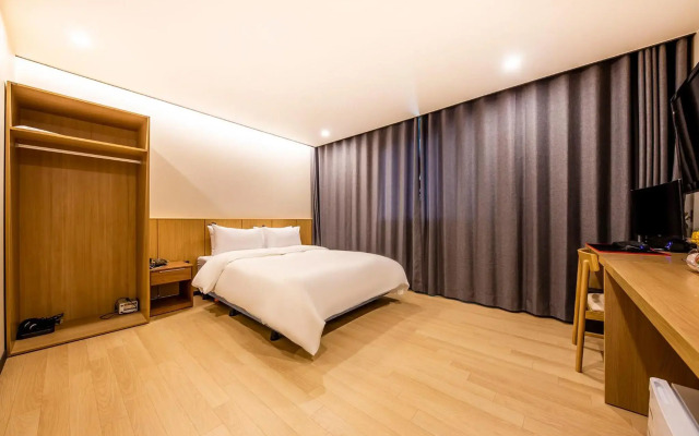 Benikea Cheonan Tourist hotel