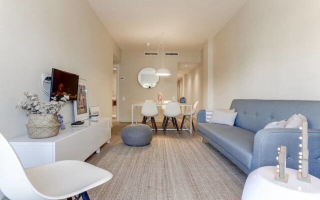 Stylish 4 bed Apt in the Center